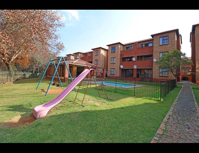 2 BEDROOM APARTMENT FOR SALE IN WELTEVREDEN PARK